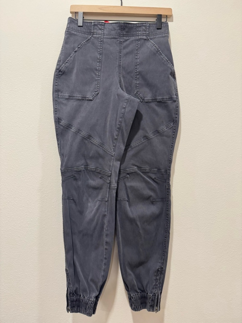 SPANX Twill Cargo Jogger Pants Elastic Waist Pull On M - Picture 2 of 4